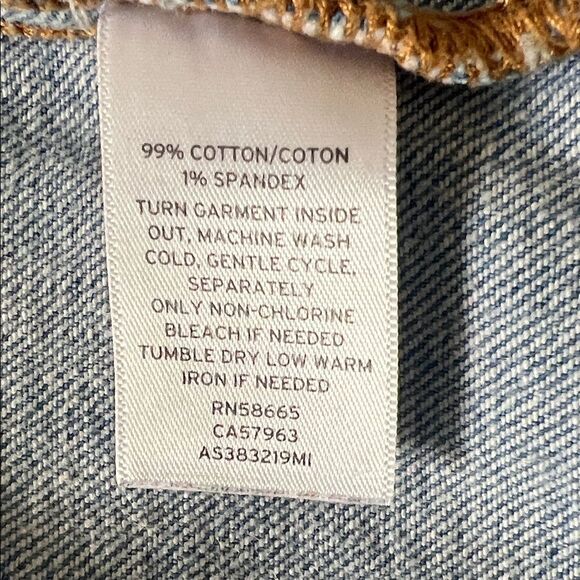 1901 Crop Denim Jacket Weekend Wash in Size S - Picture 13 of 15